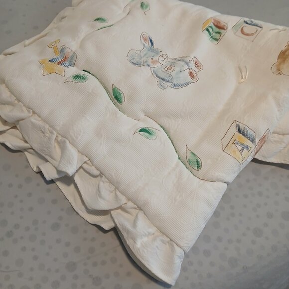 COPY - KidsLine Baby Bedding Quilt with lovely ruffled edge Made in USA - Picture 4 of 8